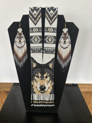 Tan Face Wolf Necklace and Earrings Set