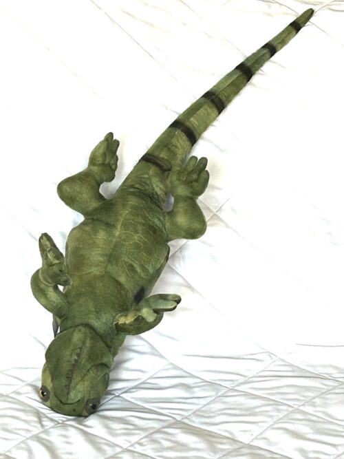 Iguana Toy - Image 3